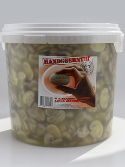 Champignons im Eimer